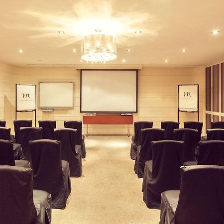 Grand Mercure Bangalore - An Accor Brand Екстер'єр фото