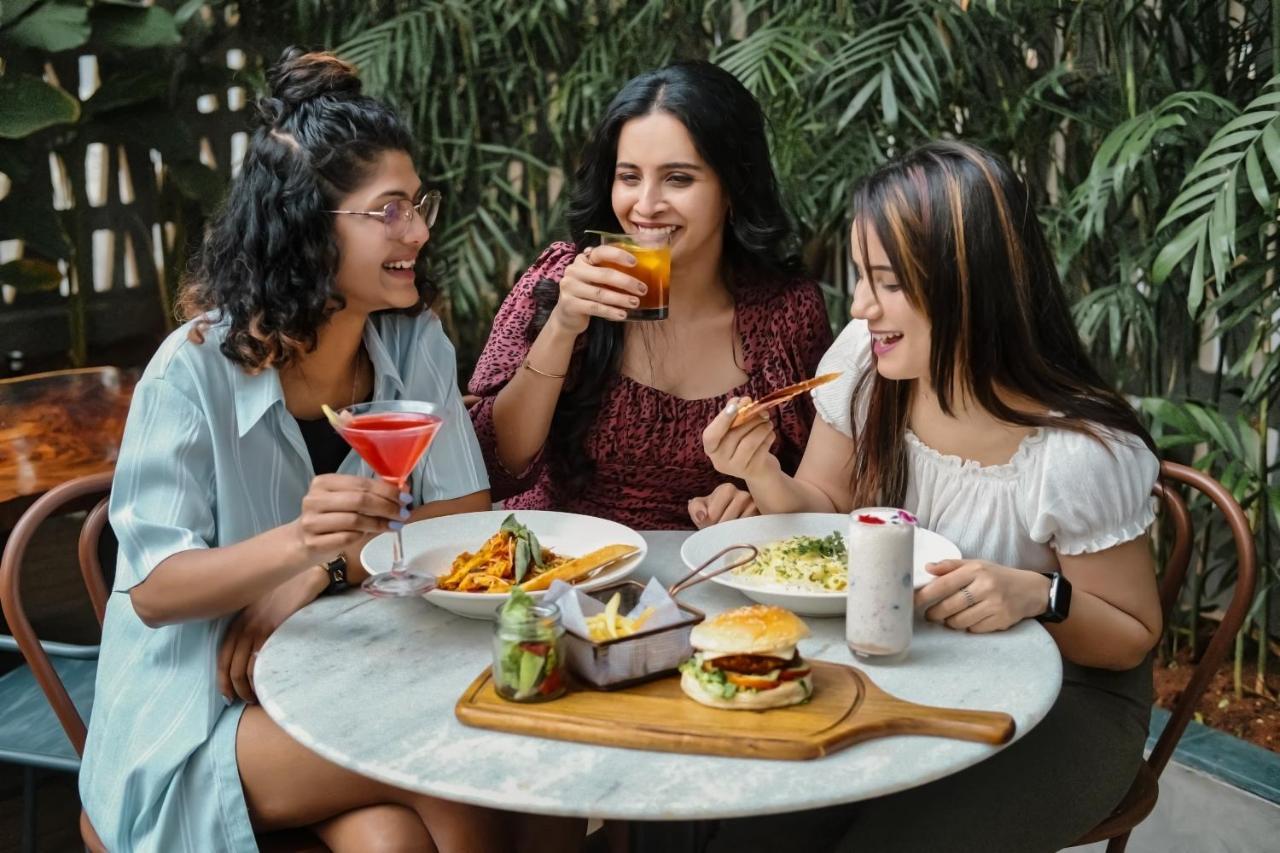 Grand Mercure Bangalore - An Accor Brand Екстер'єр фото