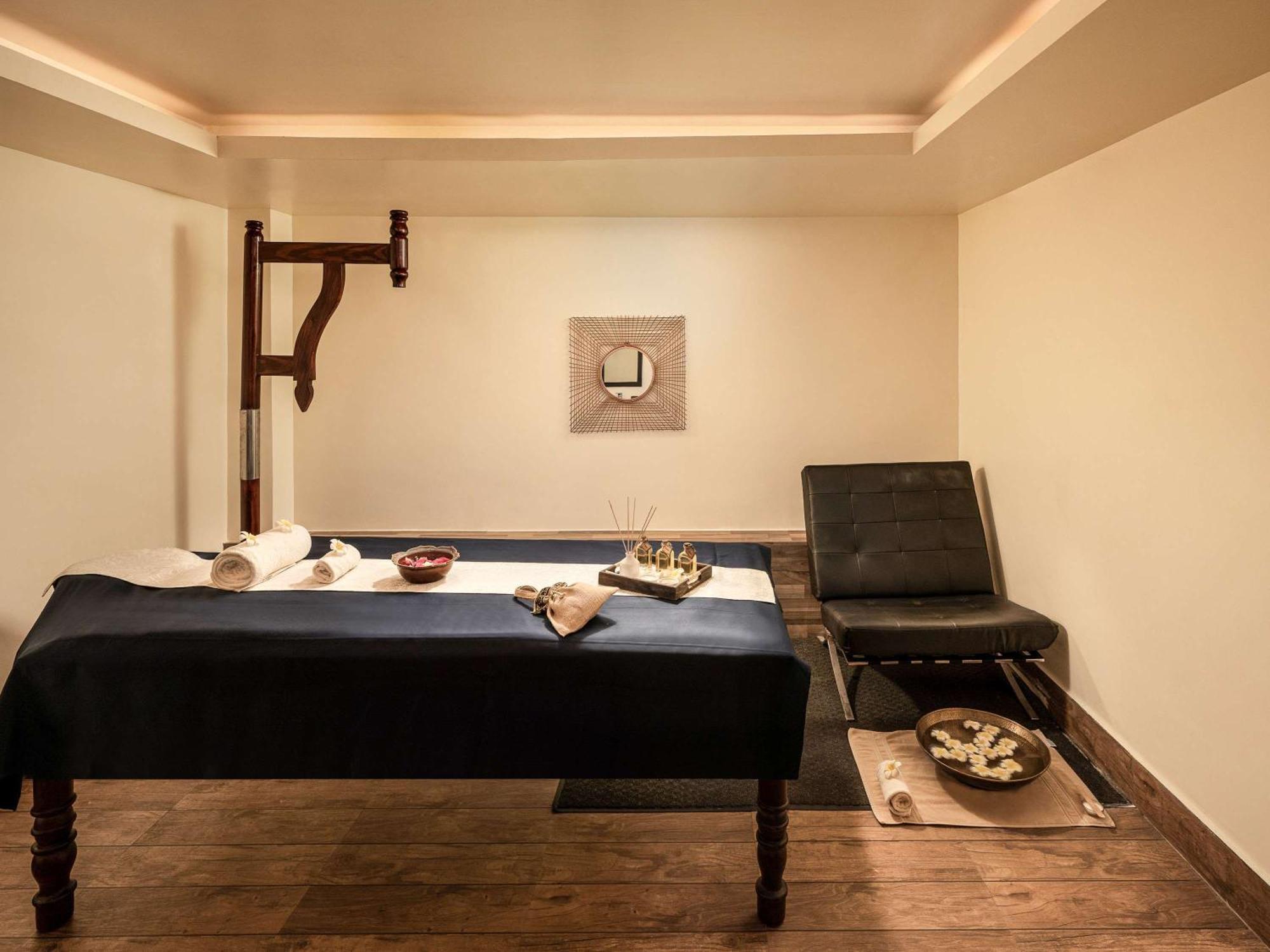 Grand Mercure Bangalore - An Accor Brand Екстер'єр фото