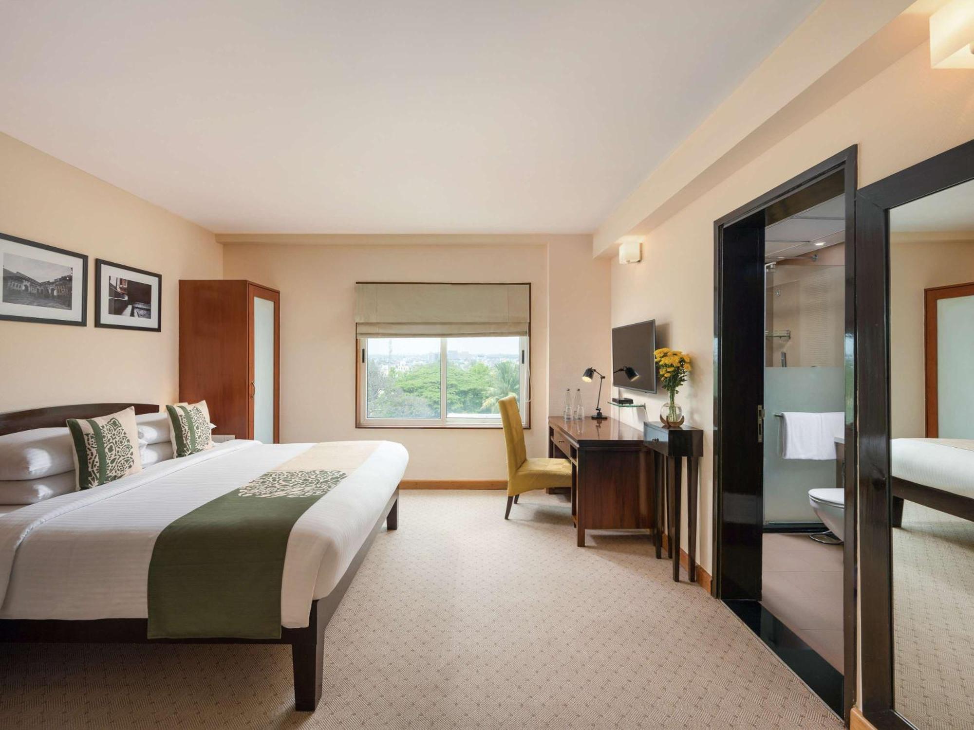 Grand Mercure Bangalore - An Accor Brand Екстер'єр фото