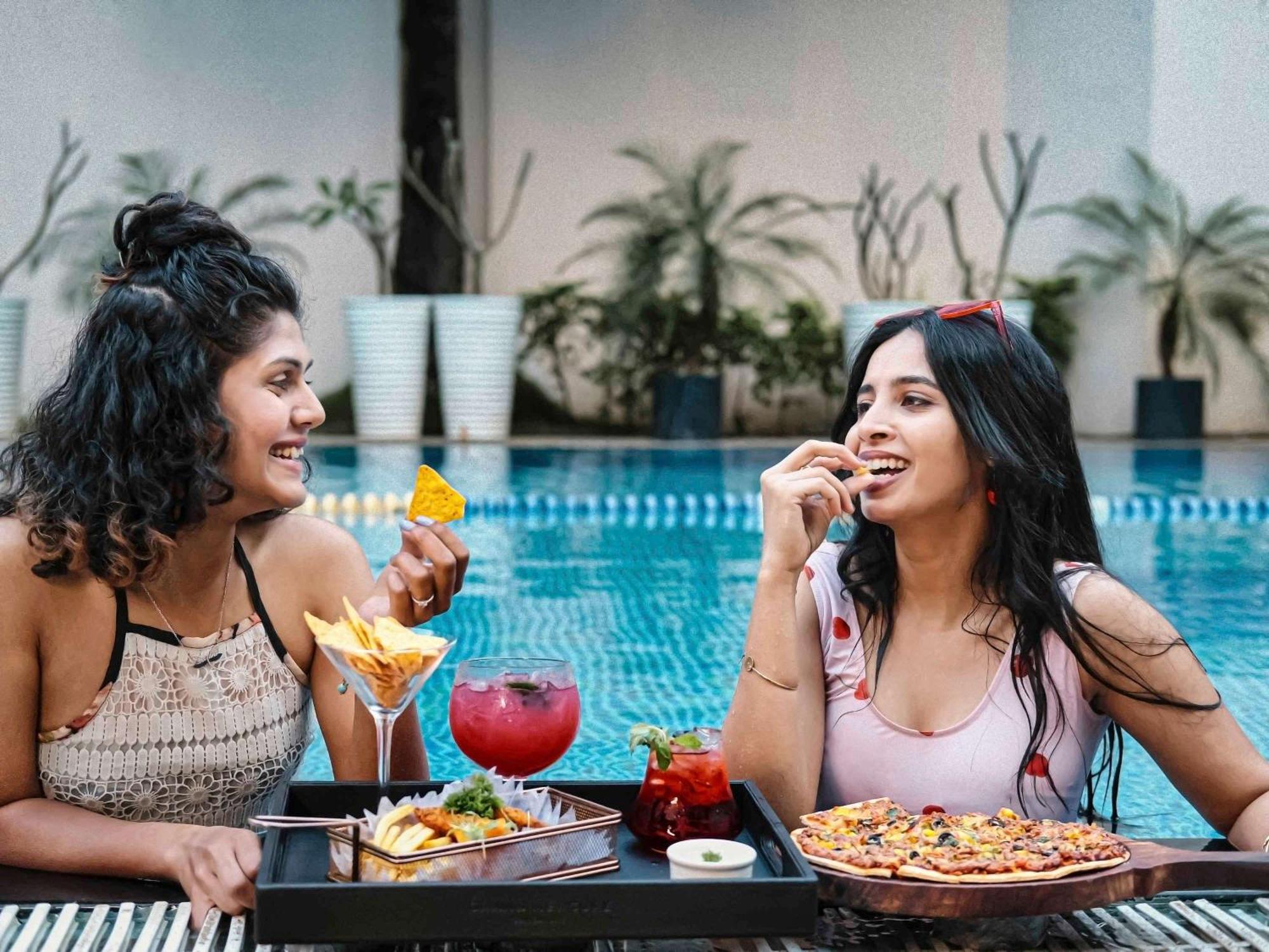 Grand Mercure Bangalore - An Accor Brand Екстер'єр фото