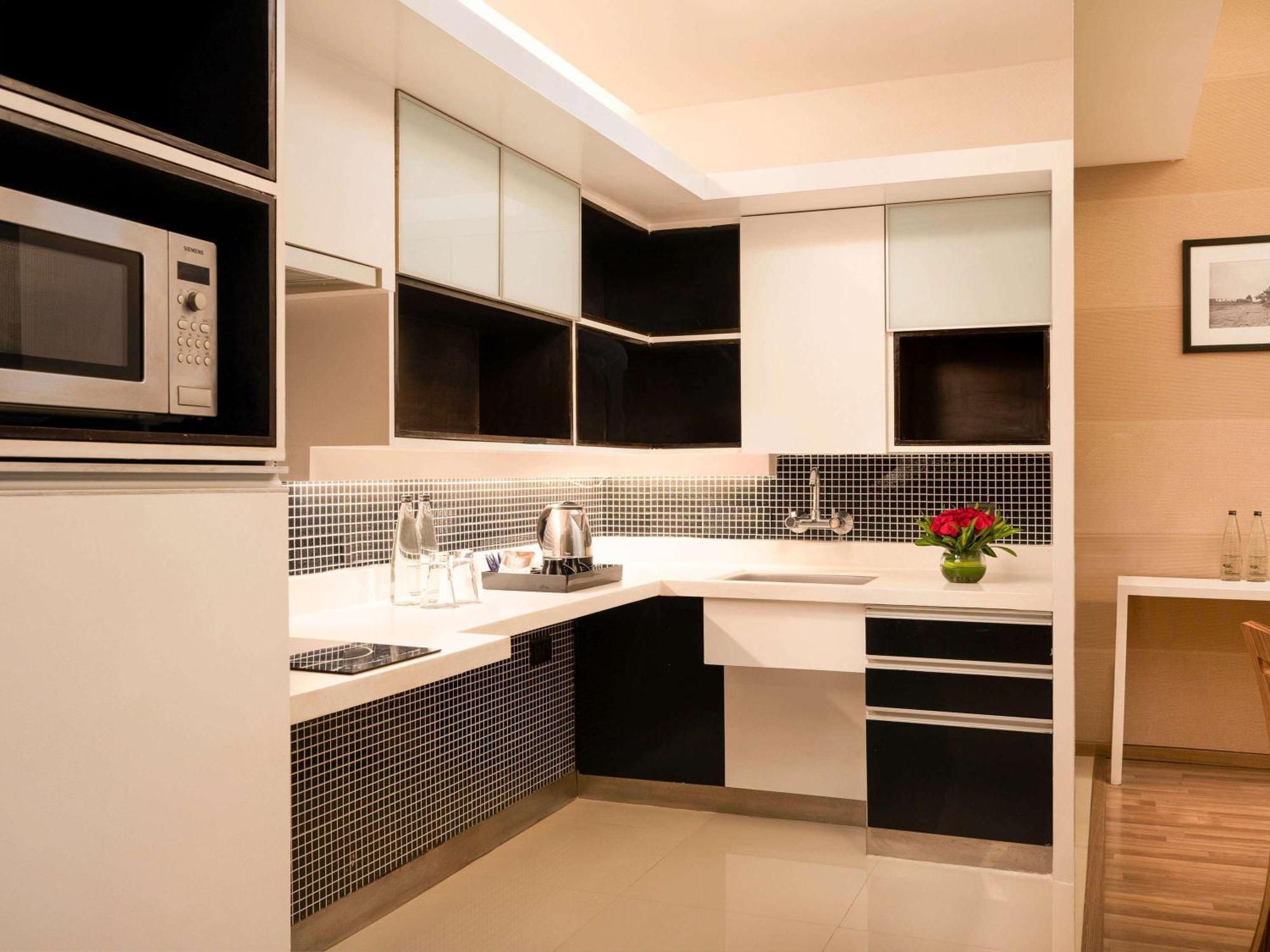 Grand Mercure Bangalore - An Accor Brand Екстер'єр фото